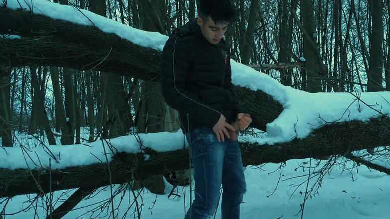 Idmir Sugary: Vintern rycker av på granen