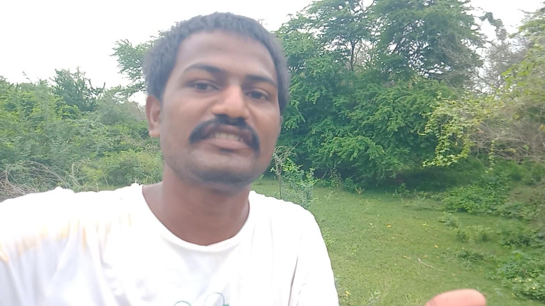 KUMBHA MANOJ KUMAR: Xhard - giovane film che fa amore nell'area