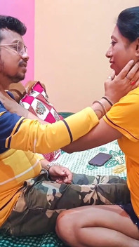 Pacar se milne aake uski bahen ko priods ki time choda, soft pussy chut chat liya