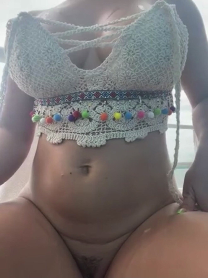 TefyLove20: はい、このクリーミーなアソコ、入れて