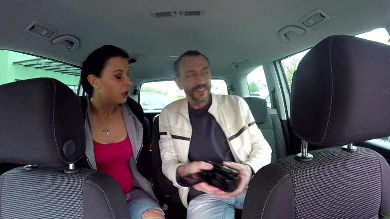 FUCK PARTY XXX and VINTAGE PARTY: Big ass tattooed chick picked up and fucked in car