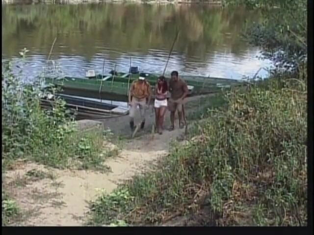 3 Bangers: Schöne junge rothaarige liebt doppelpenetration und blowjob im freien - Kein...