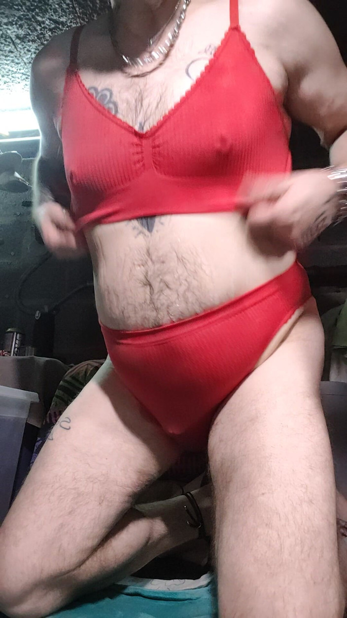 Kinky slave slut boy: Ich Schlampe Im Schlampen-Outfit Und Damen-Hausschuh Und Meine Pisse