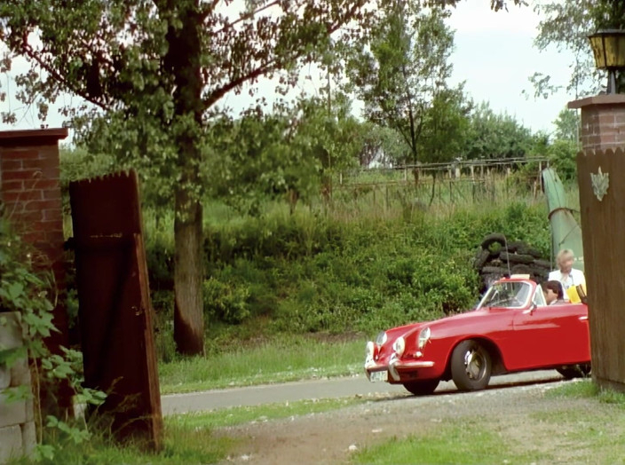Euro Blue Movies: Gry dziewcząt (1978) - Zakochanie się w pożądaniu 1980