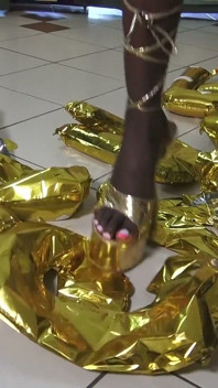 Ébano globo talón aplastado