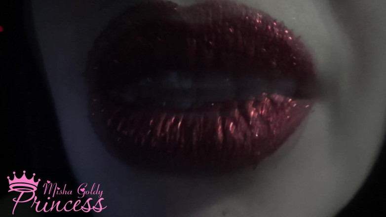 Goddess Misha Goldy: The most mesmerizing lipstick