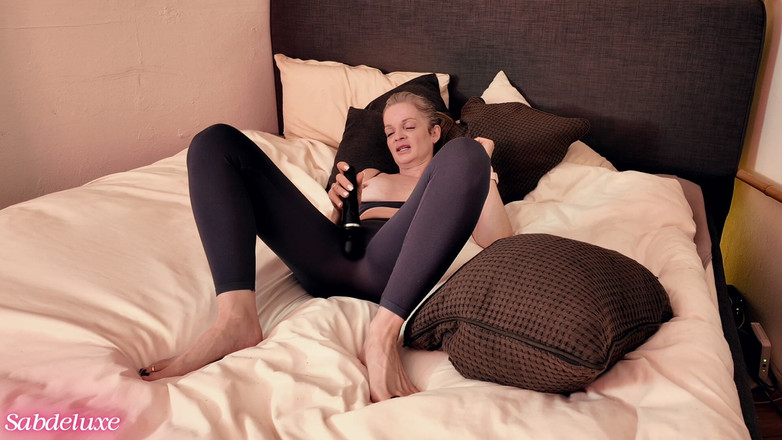 Sabdeluxe: 185. Hướng dẫn Subby lồng