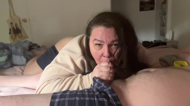 MyPrejacBoyfriend: Niespodzianka spust w ustach dla GILF! Kompilacja