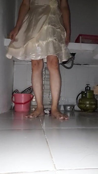 女の子サテンパーティードレスフェチオナニー