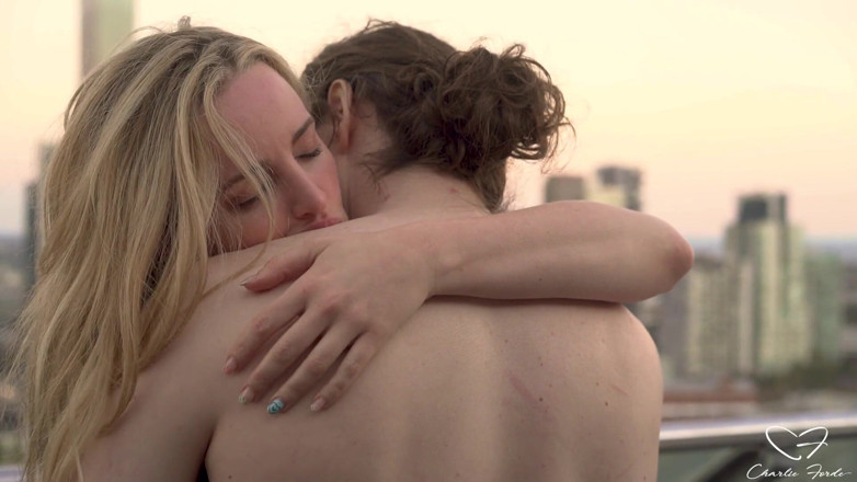 CharlieForde: Skyline menampilkan Charlie Forde, sopir dominik