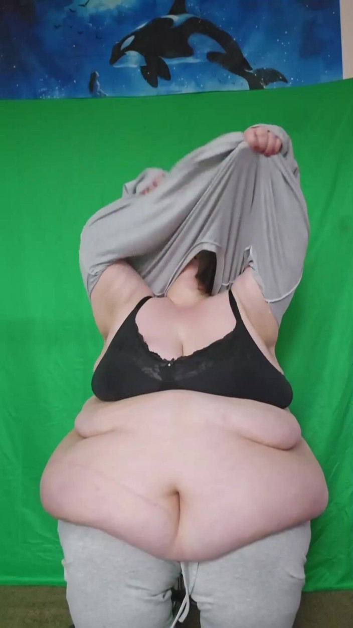 SSBBWLadyBrads: Fat SSBBW Goddess Clothes Try on