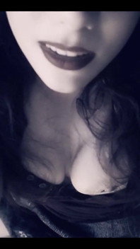 A Little Bit of Stepmommy Roleplay While Sexting