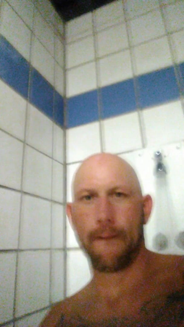 J Dubb: Dusche streicheln