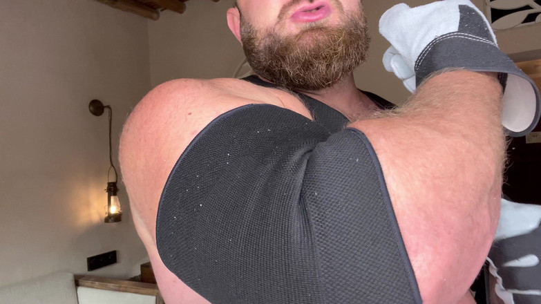 Jack stacked: Lycra Fetish Metal ohýbání s honěním mrdky