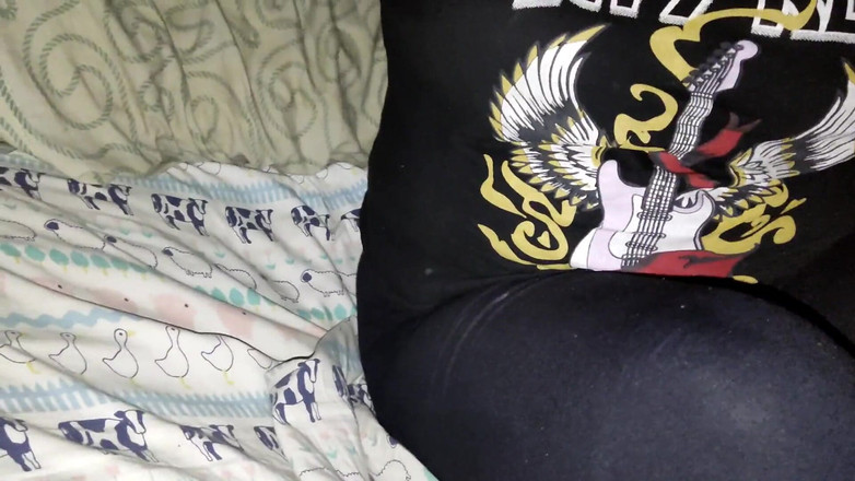 ALISONGONZALEZ26: Üvey kız kardeşim saksoyla ödemek zorunda