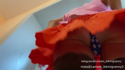 TaniaMilf: Granny show sexy string thong and extreme insertion cucumber