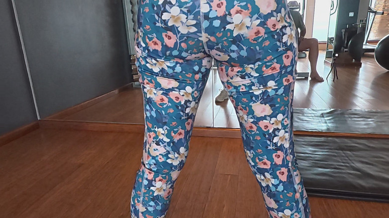 Black Swan: Sweat, Smiles &amp; Key Dreams Di Bilik