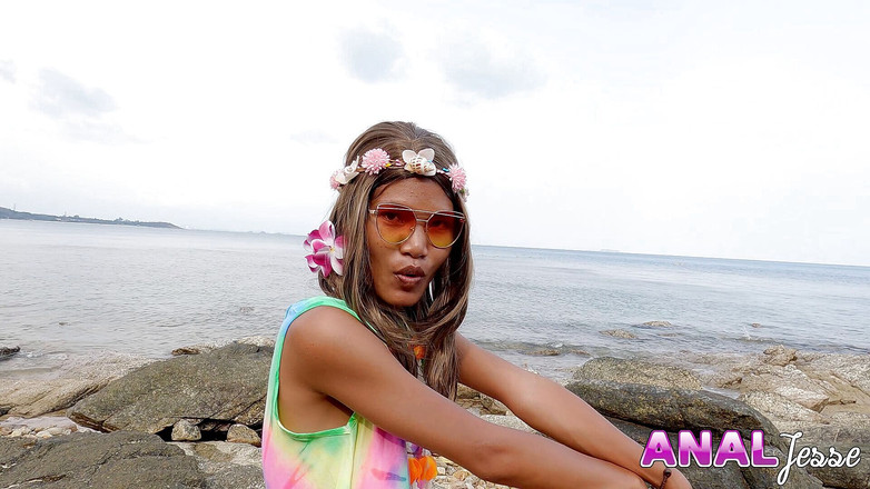 Jesse Thai: Vyzvednutí a šukání - hippie dívka anál