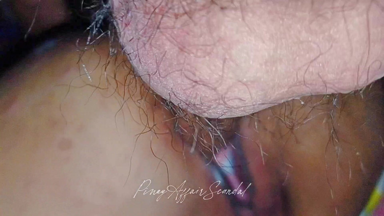 TeenPinayCloseUp: 阴户啪让她滴水
