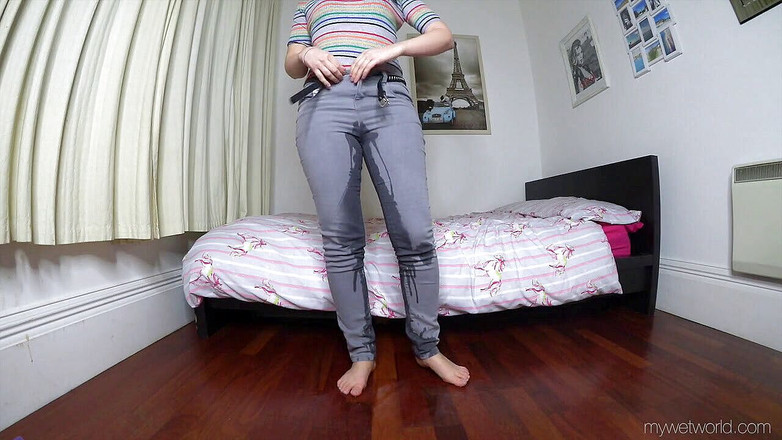 Faye Taylor: 오줌 싸는 페이 테일러 섹시한 절망