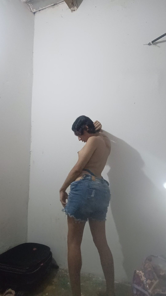Femboy from Colombia: आज सुबह और फिर से टाय के लिए नृत्य करता है