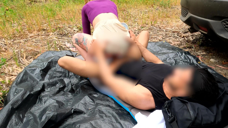 MaskCouple: Chatte + grosse bite = sexe sauvage