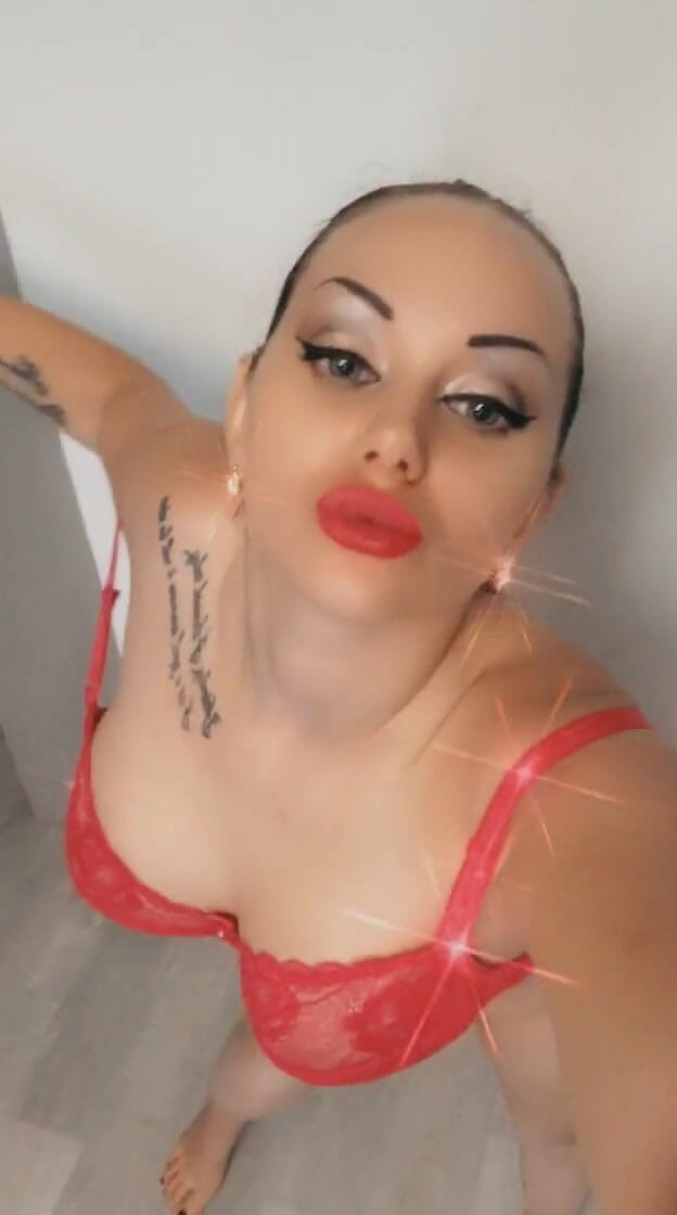 Goddess Misha Goldy: Moje dokonalá prsa