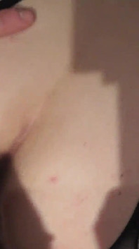 Schöne blondine mit dicken titten lutsche ich ihren arsch und komme drinnen.