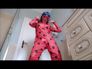 Savannah fetish dream: 을 빠는 Ladybug