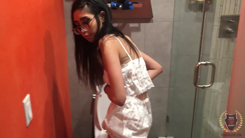 Rome Major: Rome Major Late Night Bathroom Fuck With Eva Yi