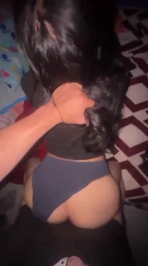 SweetBritney: Saya mengongkek adik tiri saya yang berpantat besar latina gaya...