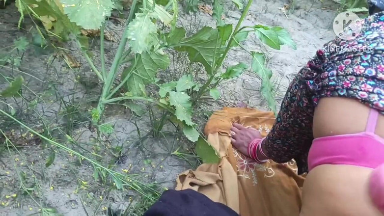 Savita5343: Del - 2. Utomhus Dewar Bhabhi sex i doggy style