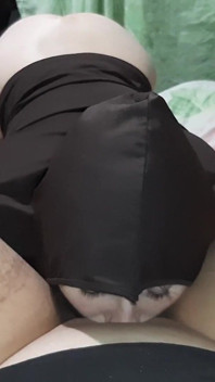 Fotto la mia sorellastra magra in bocca e sborro in un minuto