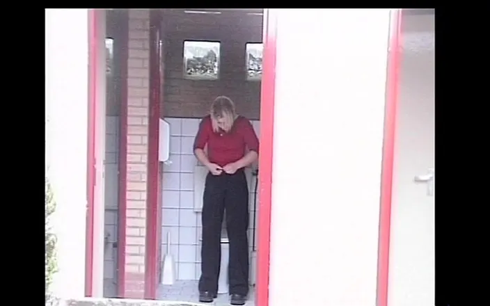 Absolute BDSM films - The original: Vintage Girls Who Love to Piss