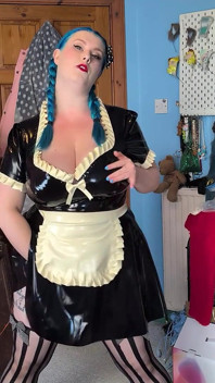 Von einem Latexmädchen geheckt - solo-mädchen