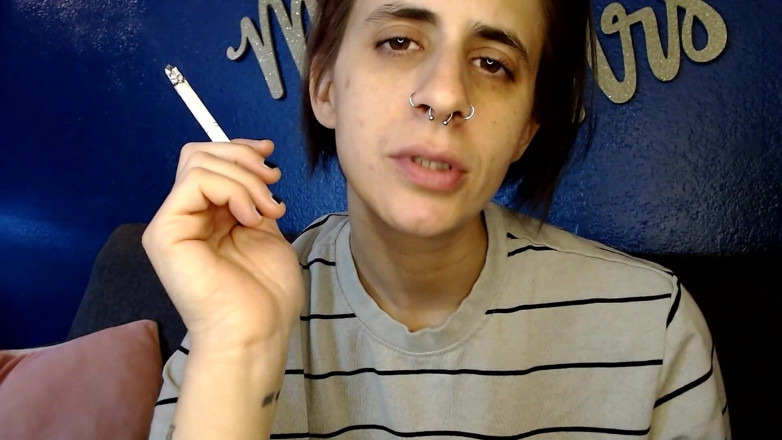 Abby Anna: Tiempo de humo por la tarde