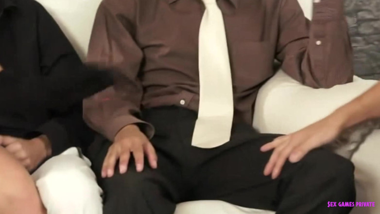 Czech Pornzone: Бисексуальная студенческая вечеринка