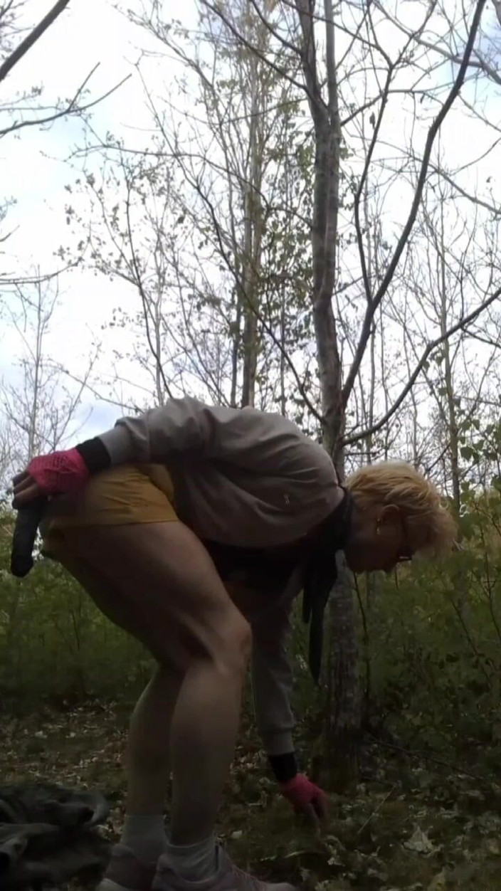Sissy Cindy Slut: Sissy Whiteboi Jes veřejný park robertek