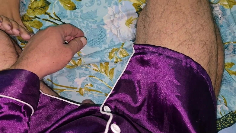 Faryal: 德西家庭主妇