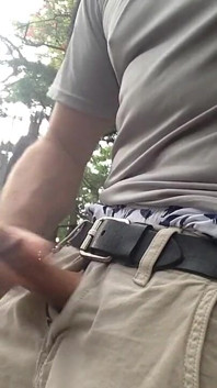 Masturbándose junto al agua, en el Parque Público, flaqueando, American Eagle Boxers. Extendido