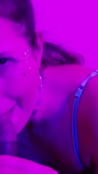 Pornojuice představuje Helenu Price v Technobabe dostane blackbred