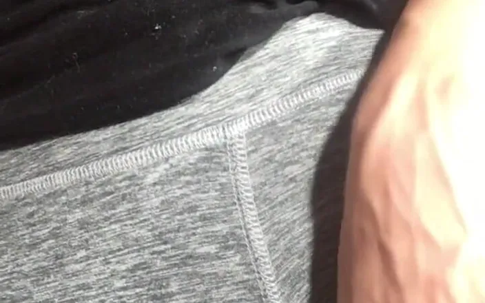 Leverageurassets: Sweatpants saya