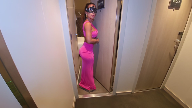 Miss Lexa: No Panties on My Dinner Date