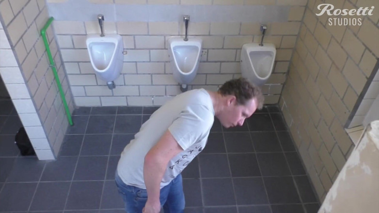 Rosetti: Das Glory Hole Am Busbahnhof