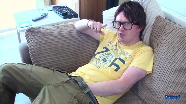 Nerd Pervert: Alisha Rydes - sání příliš daleko