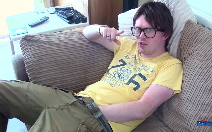 Nerd Pervert: Alisha rydes - một con cu quá xa