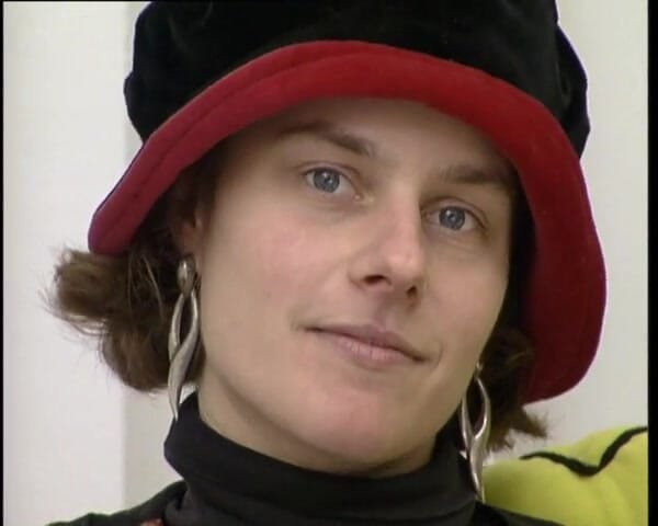 YOUR FIRST PORN: Attraktive Tina Wichst in Roten Socken - Attractive Tina Jerks off...