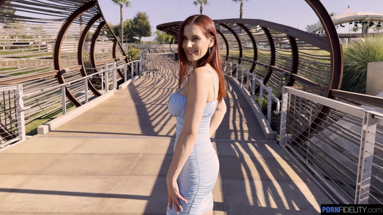 Pornfidelity: Pornfidelity - Kelly Caprice neemt twee ladingen!
