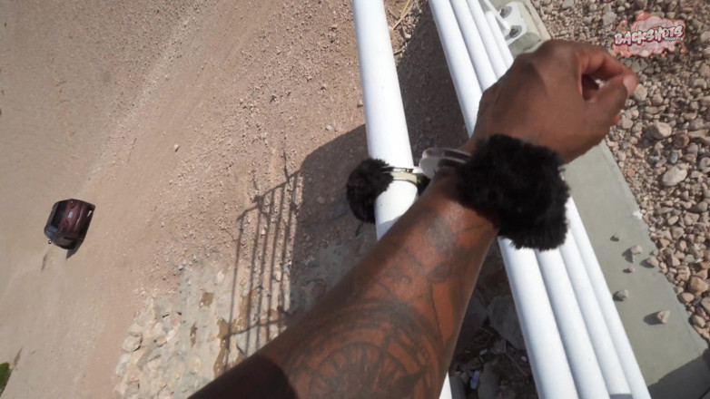Katie Diggs: We outside so dont pull out!