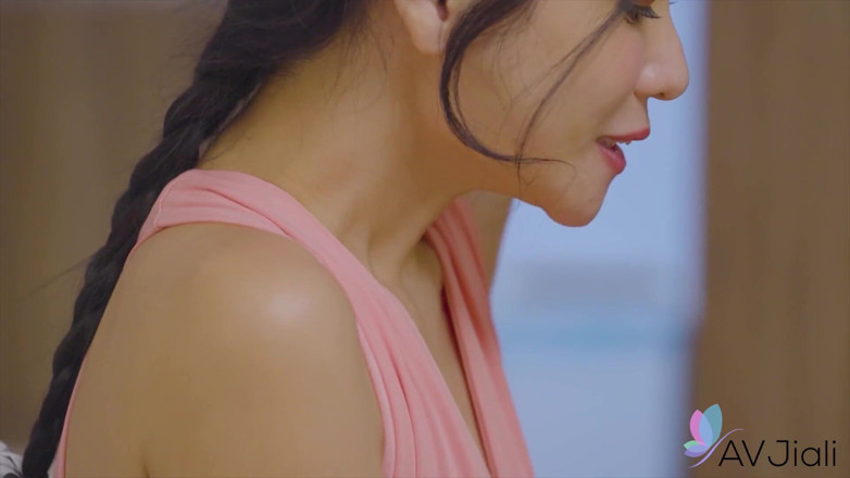 AV Jiali: Godmother Is Looking to Date but Is Seduced by Her...